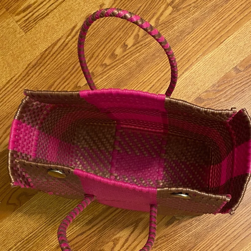 Stylish Pink and Brown Handwoven Handbag - Picture 9 of 12